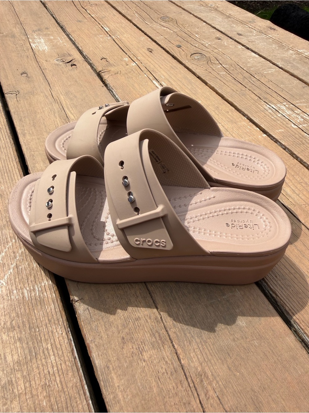 CROCS Brooklyn Buckle Platform Sandals